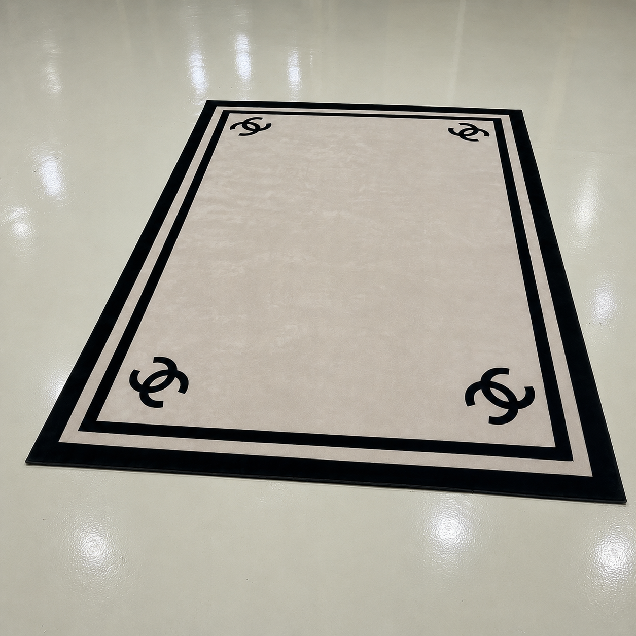 Corner Motif Cream Rug with Black Border