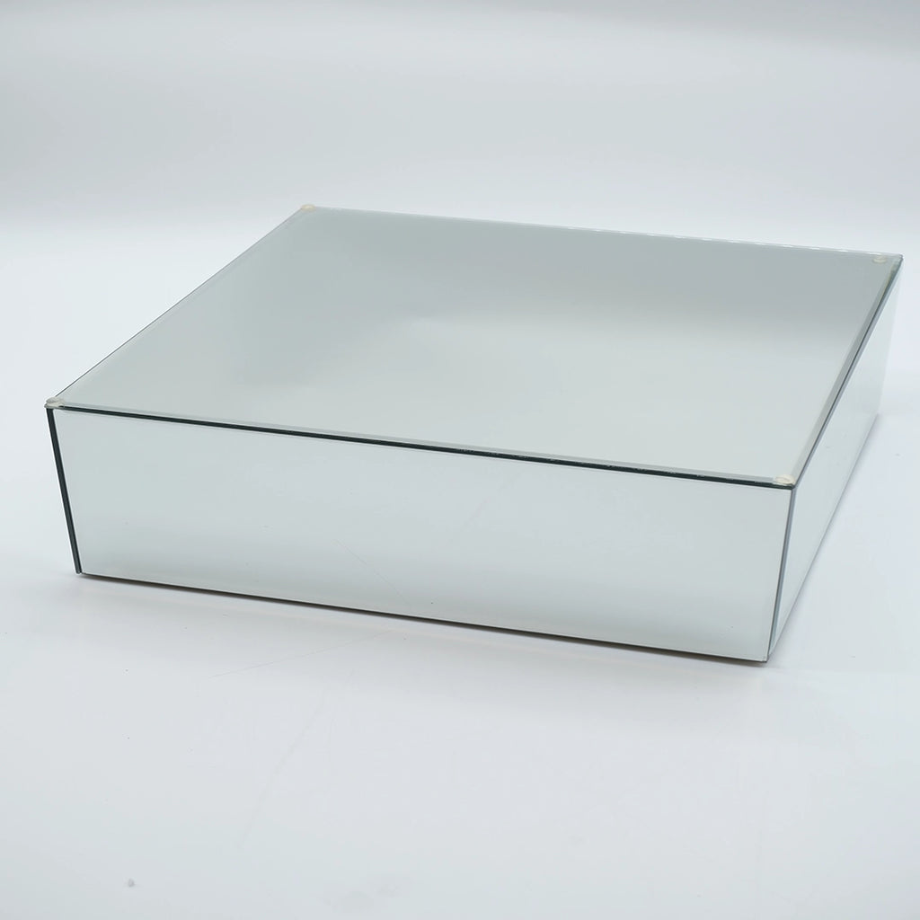 Modern Reflective Display Block