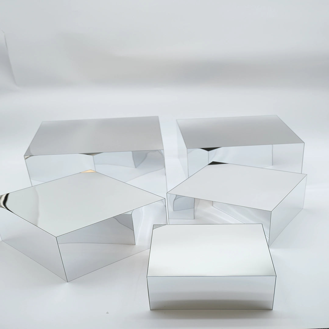 Modern Reflective Display Block