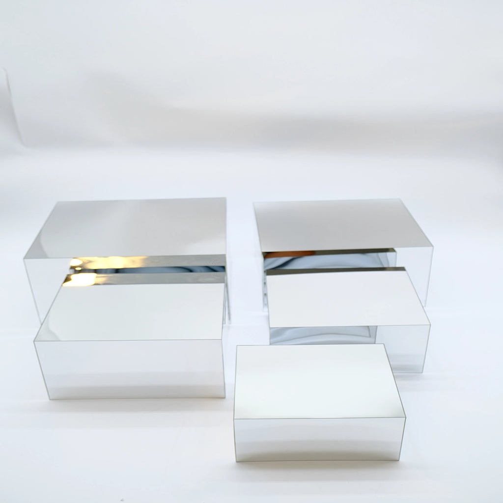 Modern Reflective Display Block
