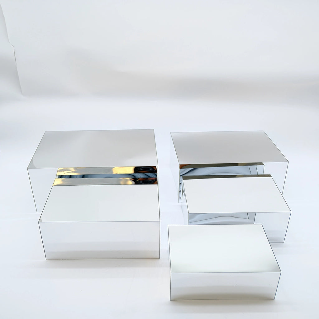 Modern Reflective Display Block
